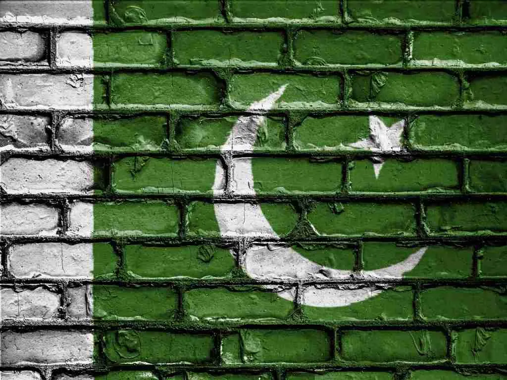 27 Facts About Pakistan | Ancient Cities With Stories 2 Pakistan Flag
