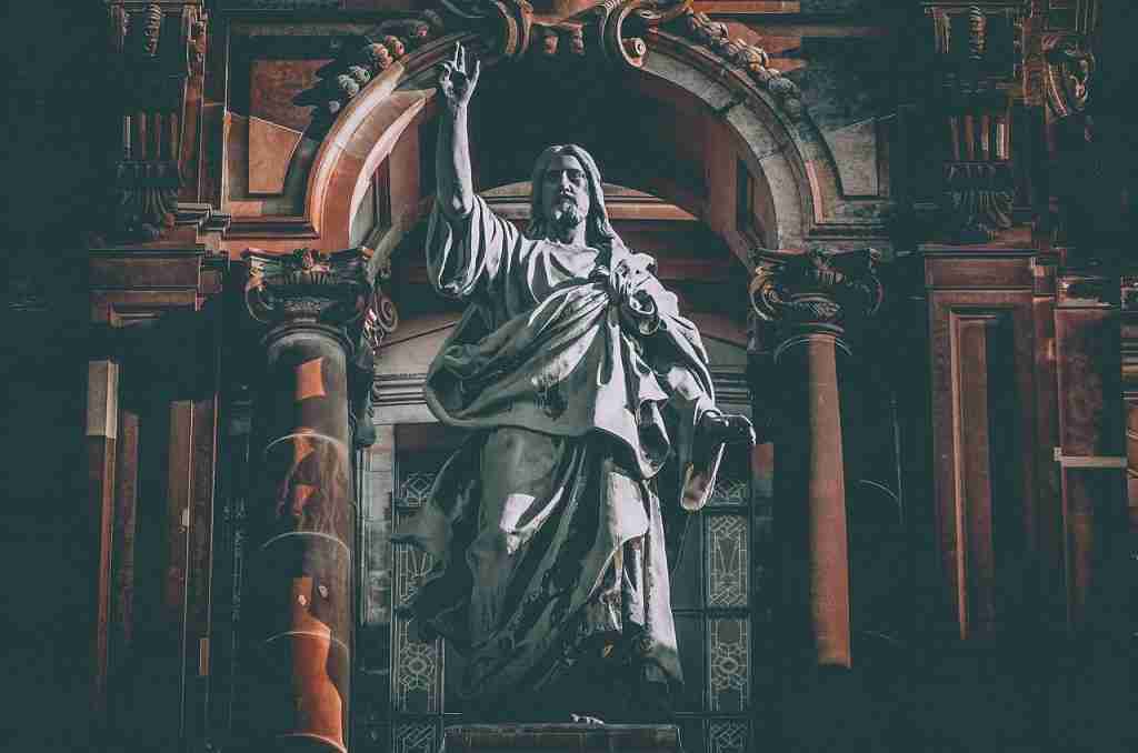 Interesting Facts About Christianity: History, Beliefs & Traditions 5 berlin cathedral, sculpture, jesus christ