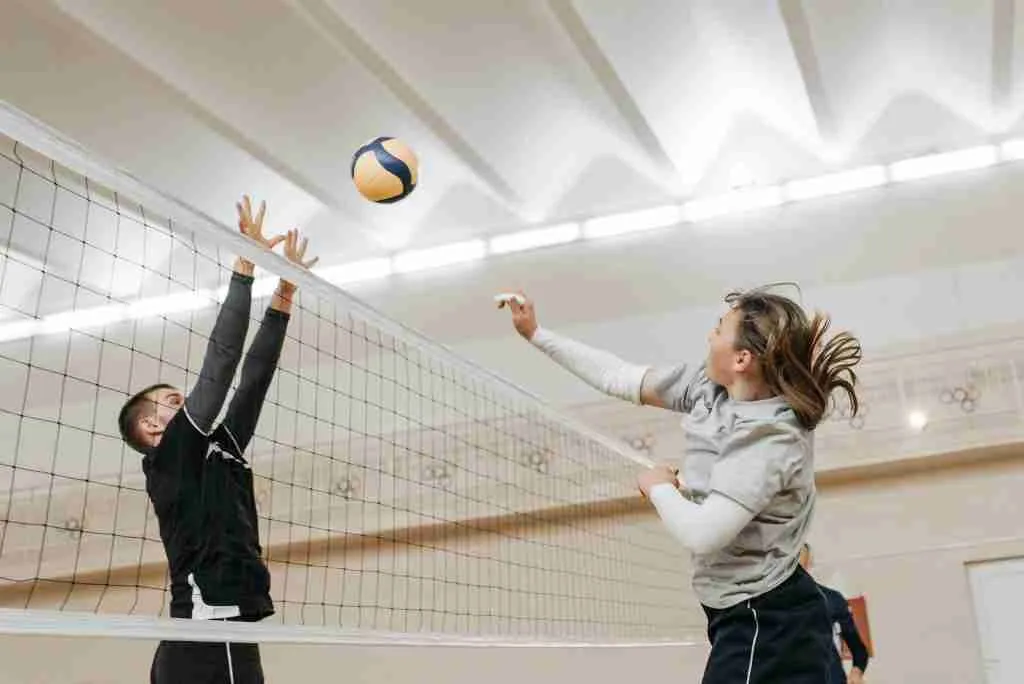 image of People Playing Volleyball