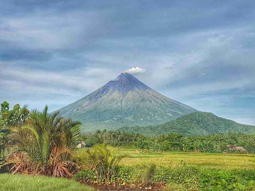 25 Fun Facts About Philippines: Reveals Hidden Treasures 6 Mayon Volcano
