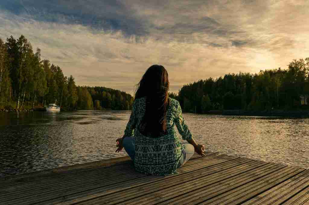 25 Fun Facts About Aquarius | What No One Tells You 5 yoga, nature, woman