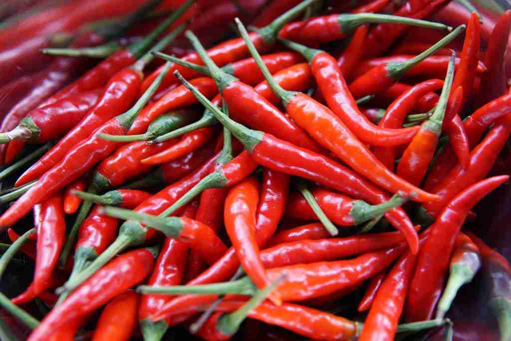 20 Fun Facts About Vegetables | Prepare to Be Amazed 3 red chili peppers