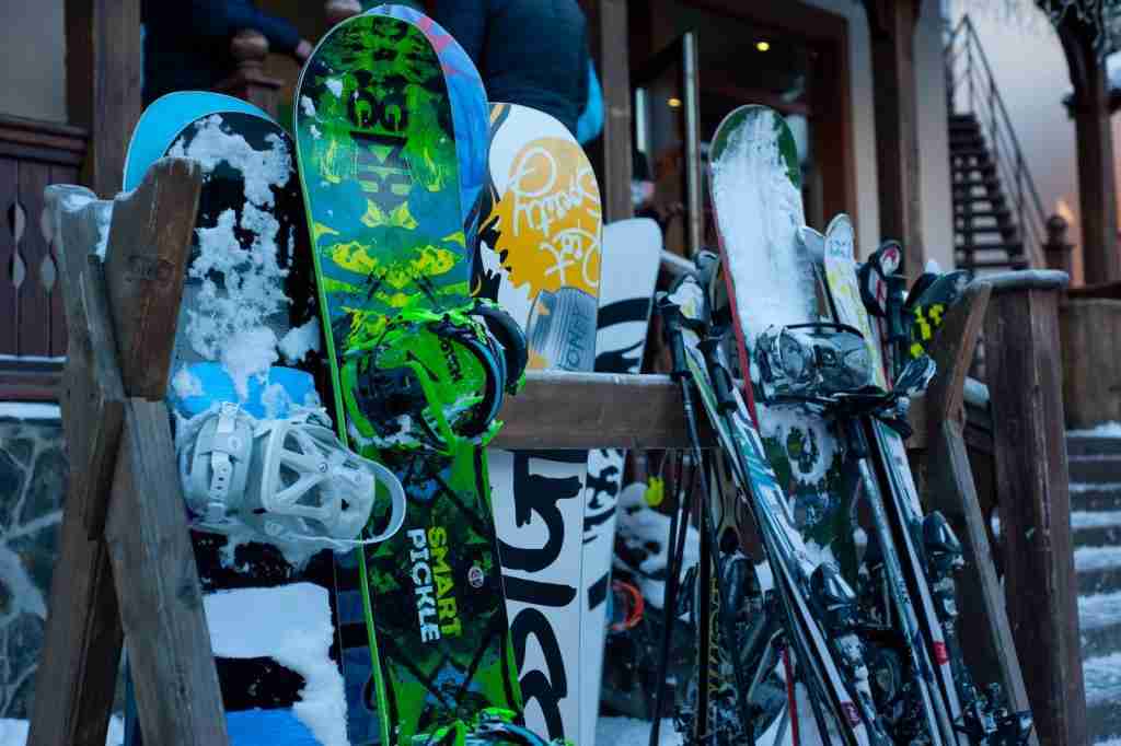 24 Fun Facts About Snowboarding | Riding the Snow Waves 1 Assorted-color Snowboards : Fun Facts About Snowboarding