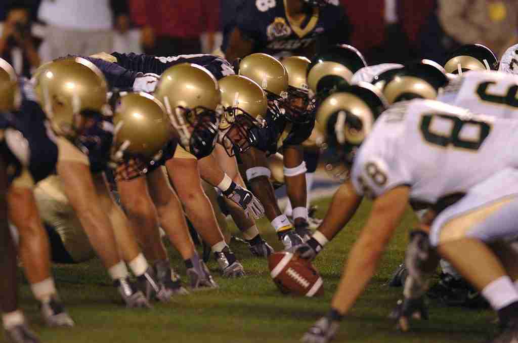 25 Fun Facts About Super Bowl You Might Not Know (2025) 1 American football, NFL, Super Bowl, and fun facts about the Super Bowl.