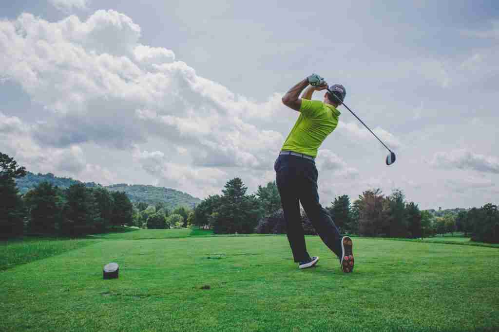 24 Fun Facts About Golf That Will Blow Your Mind 2 photo of man swinging golf driver