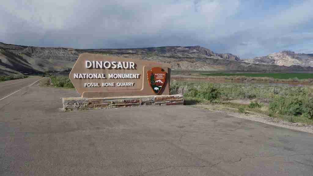 24 Fun Facts About Dinosaurs | Fossilized Legends 4 usa, united states, national monument