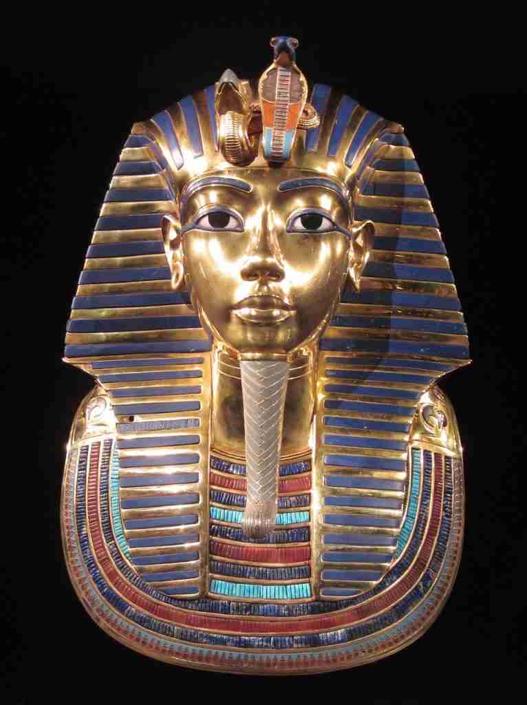 25 Fun Facts About Garlic | Pungent Powerhouse 3 tutankhamun, pharaoh, gold mask