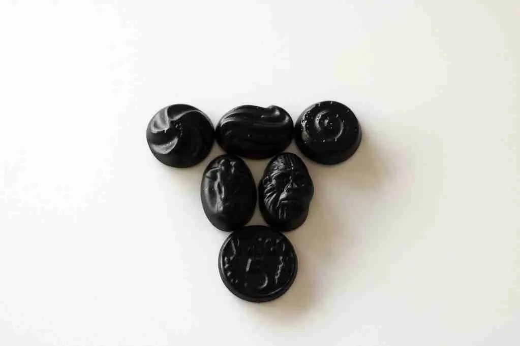 licorice (drop)