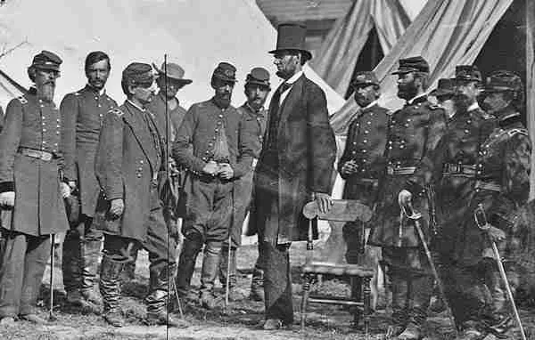 22 Fun Facts About Abraham Lincoln You Don't Know 1 fun facts about Abraham Lincoln