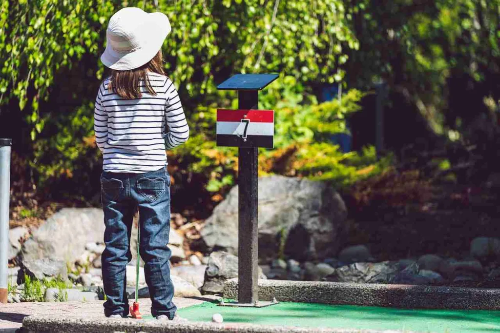 25 Fun Facts About Georgia | Small State, Big Surprises 1 sport, miniature golf, golf