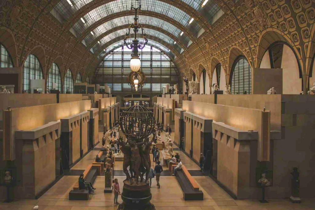 29 Fun Facts About French You Need to Know 3 a large building with a very tall ceiling