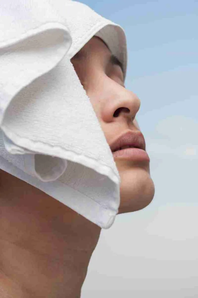 23 Fun Facts About People | What Makes Us Unique 3 person with white textile on head